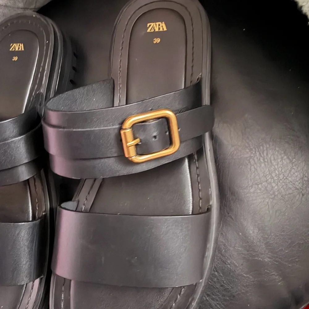 Zara Black Slides with Gold Accent - Picture 6 of 7